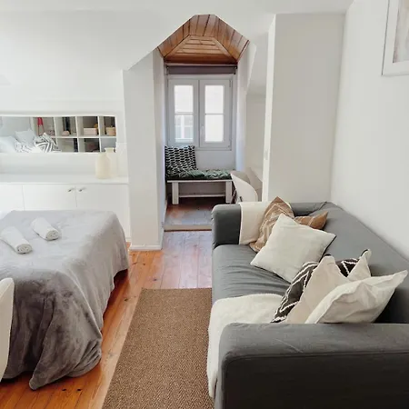 Apartment Typical Principe Real Lisbon