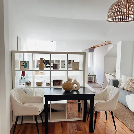 Apartment Typical Lisbon Apartment Príncipe Real